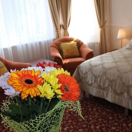 Spa Hotel Purkyne كارلوفي فاري المظهر الخارجي الصورة