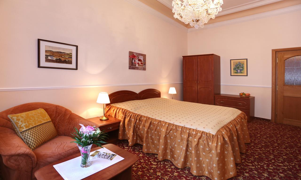 Spa Hotel Purkyne كارلوفي فاري المظهر الخارجي الصورة